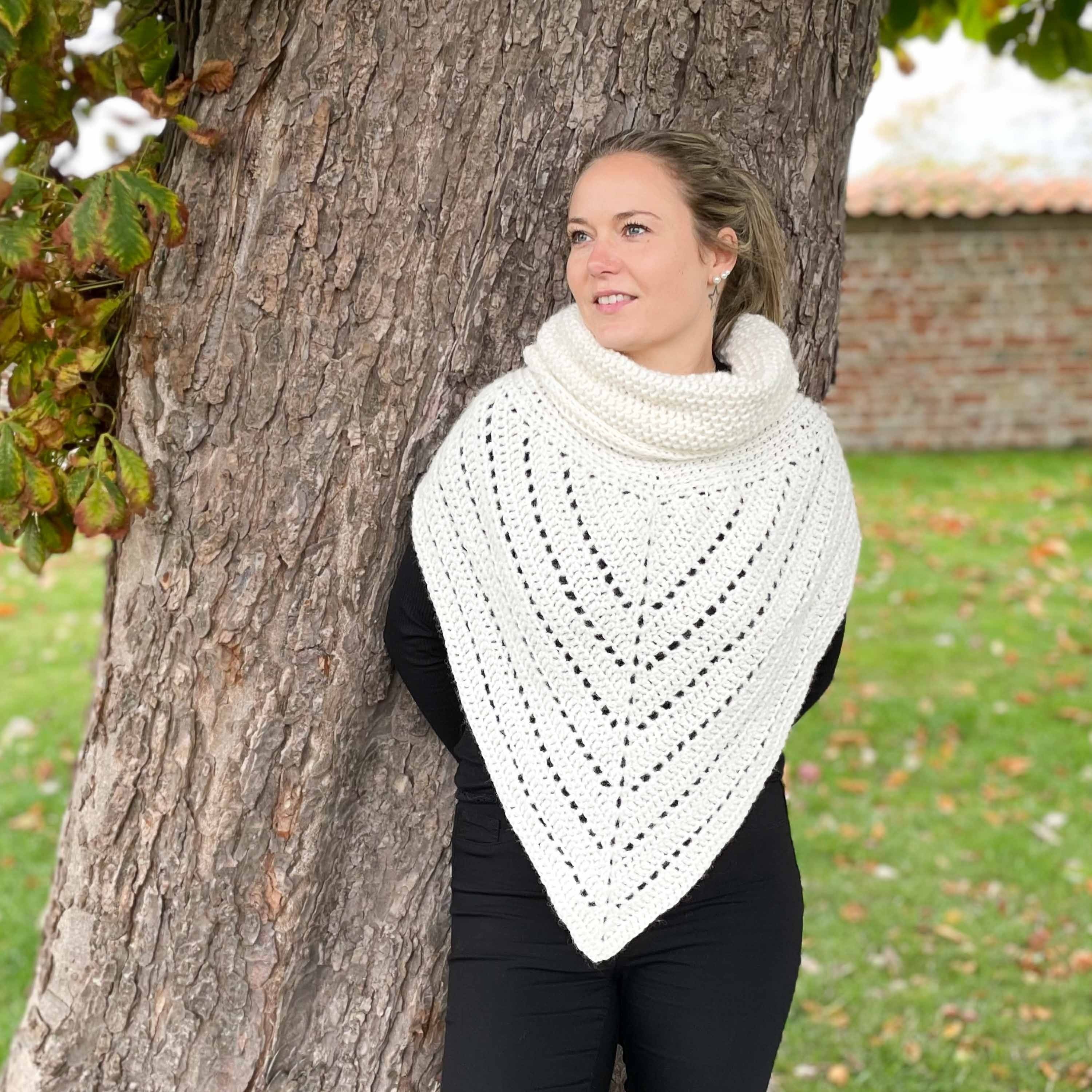 Diva - Shawl with collar - Image 7
